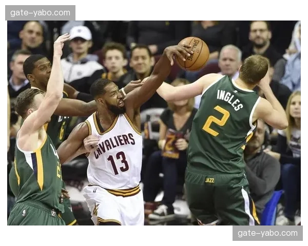 布莱恩特左小腿拉伤升级 骑士内线替补有望G3回归